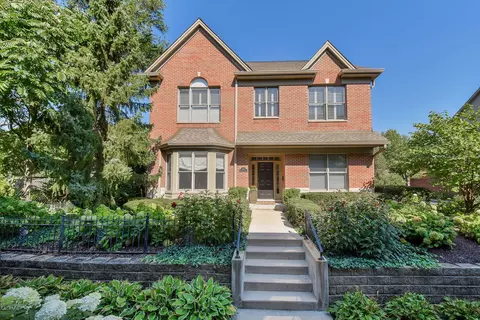 416 Brantley Pl, Wheaton, IL 60187