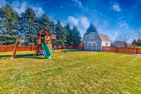 View/Area - 1005 Ember Ln, Spring Grove, IL 60081 photo 1 of 1