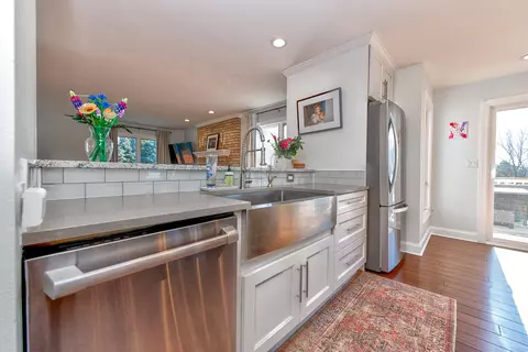 Kitchen - 1005 Ember Ln, Spring Grove, IL 60081 photo 3 of 4