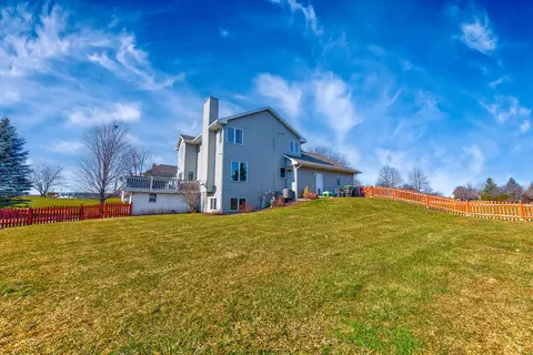 Exterior - 1005 Ember Ln, Spring Grove, IL 60081 photo 8 of 8
