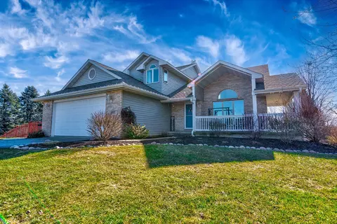 1005 Ember Ln, Spring Grove, IL 60081