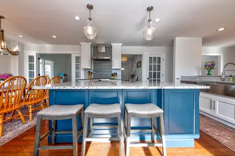 Kitchen - 1005 Ember Ln, Spring Grove, IL 60081 photo 2 of 4