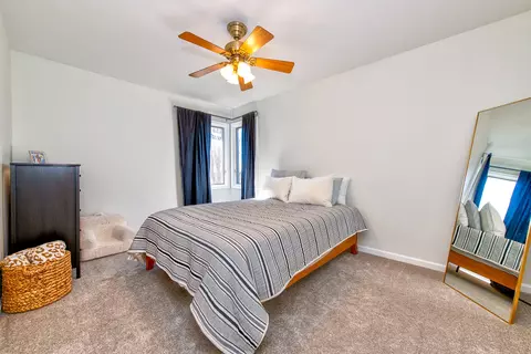 Bedroom - 1005 Ember Ln, Spring Grove, IL 60081 photo 4 of 4