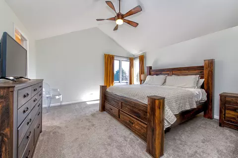 Bedroom - 1005 Ember Ln, Spring Grove, IL 60081 photo 1 of 4