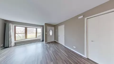 Living - 0 S074 Beverly St, Wheaton, IL 60187 photo 1 of 4