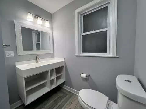 2440 S 10th Ave, Broadview, IL 60155 photo 10