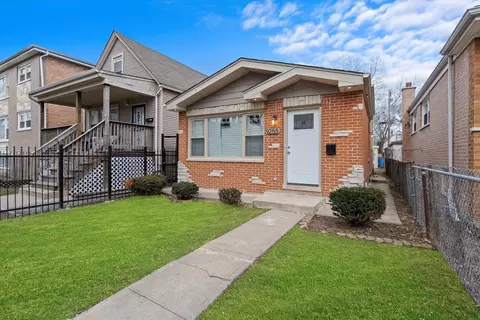 9255 S Calumet Ave, Chicago, IL 60619