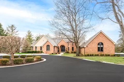 77 S Wynstone Dr, North Barrington, IL 60010