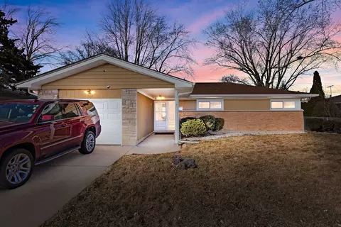 366 Winona St, Park Forest, IL 60466