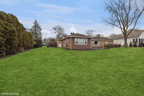 1520 W Blackhawk Dr, Mount Prospect, IL 60056 photo 32