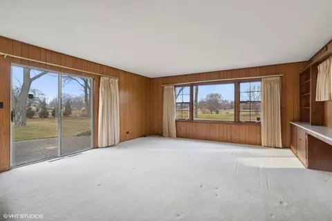 1520 W Blackhawk Dr, Mount Prospect, IL 60056 photo 13