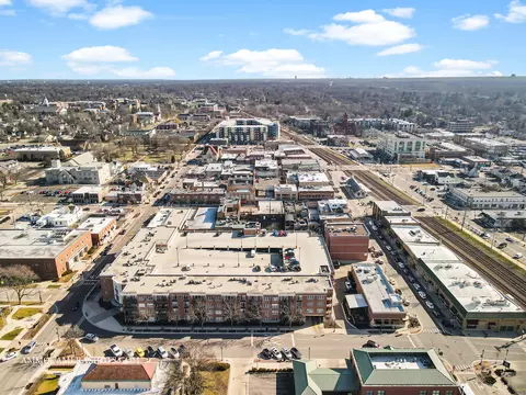 View/Area - 111 N Wheaton Ave #308, Wheaton, IL 60187 photo 3 of 6