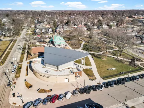 View/Area - 111 N Wheaton Ave #308, Wheaton, IL 60187 photo 6 of 6
