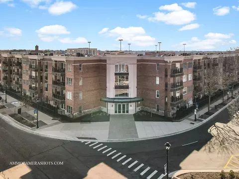 View/Area - 111 N Wheaton Ave #308, Wheaton, IL 60187 photo 1 of 6