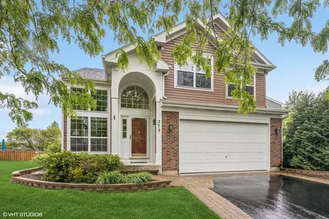 273 W Prairie Ln, Round Lake, IL 60073