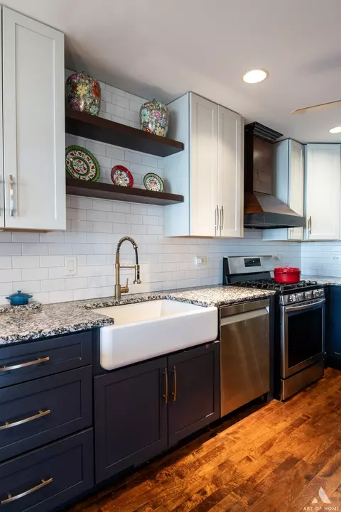 Kitchen - 620 Daisy Ln, Roselle, IL 60172 photo 5 of 7
