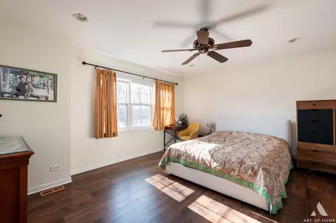 Bedroom - 620 Daisy Ln, Roselle, IL 60172 photo 2 of 8