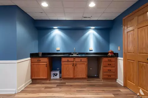 Kitchen - 620 Daisy Ln, Roselle, IL 60172 photo 7 of 7