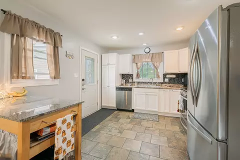 Kitchen - 7738 W 81st St, Bridgeview, IL 60455 photo 1 of 4