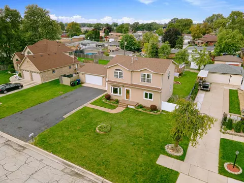 View/Area - 7738 W 81st St, Bridgeview, IL 60455 photo 2 of 4