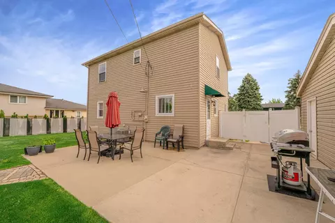 Exterior - 7738 W 81st St, Bridgeview, IL 60455 photo 5 of 9