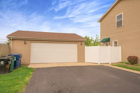 Exterior - 7738 W 81st St, Bridgeview, IL 60455 photo 4 of 9