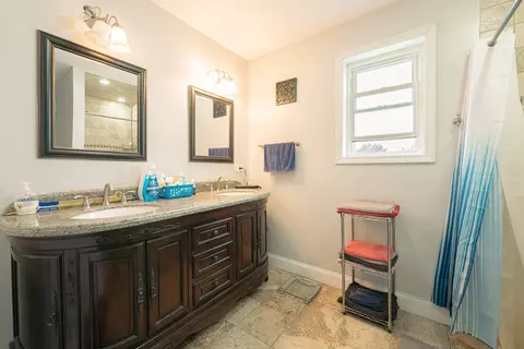 Bath - 7738 W 81st St, Bridgeview, IL 60455 photo 4 of 4