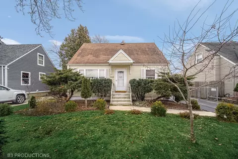 5405 Avery Pl, Oak Lawn, IL 60453