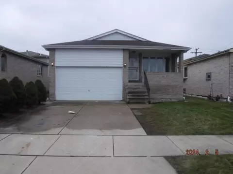 1051 Lucas St, Calumet City, IL 60409