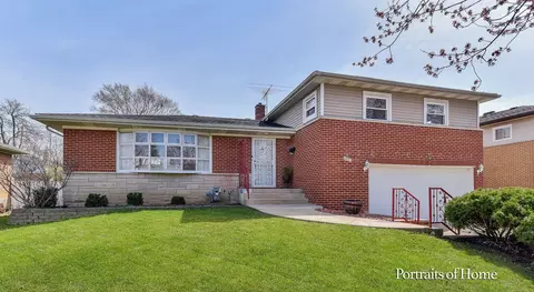 1631 Clinton Ct, Melrose Park, IL 60160