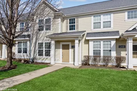 1240 Mariemont Rd #C, Sugar Grove, IL 60554