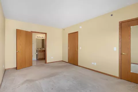 Bedroom - 725 N 5th Ave #302, Addison, IL 60101 photo 1 of 2