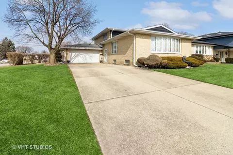8232 W Gregory St, Chicago, IL 60656