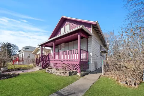 Exterior - 1002 W 103rd Pl, Chicago, IL 60643 photo 3 of 4