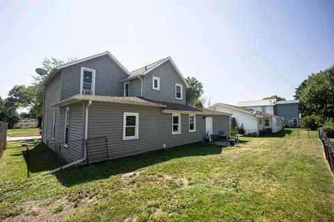 Exterior - 514 W Main St, Morrison, IL 61270 photo 5 of 7
