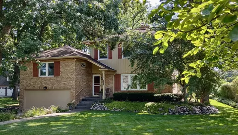 275 Warwick Ln, Village Of Lakewood, IL 60014