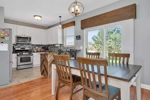 Dining - 1703 Fox Ridge Dr, Plainfield, IL 60586 photo 2 of 2