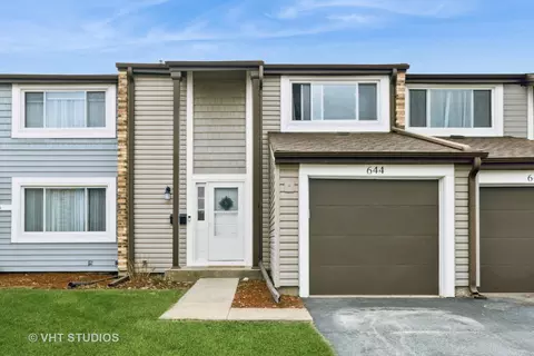 644 Ash Ln, Wheeling, IL 60090
