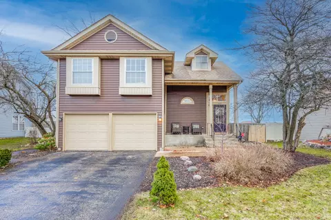 1605 Windjammer Ln, Hanover Park, IL 60133