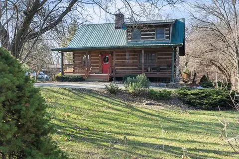 24846 S State Line Rd, Crete, IL 60417