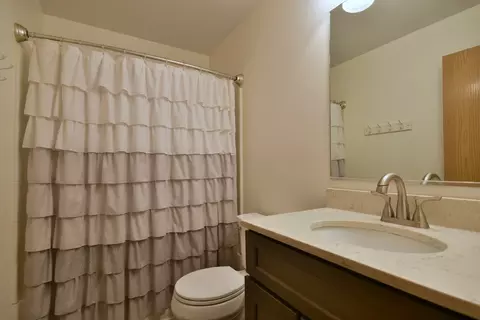 Bath - 7114 Illusion Ct, Plainfield, IL 60586 photo 4 of 7
