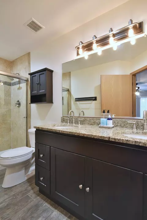 Bath - 7114 Illusion Ct, Plainfield, IL 60586 photo 2 of 7