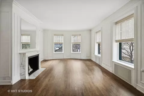 Entry Way - 6 E Scott St #3, Chicago, IL 60610 photo 1 of 2
