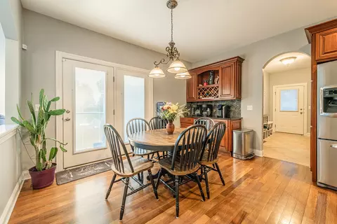 Dining - 13002 Silverleaf Ct, Plainfield, IL 60585 photo 4 of 5