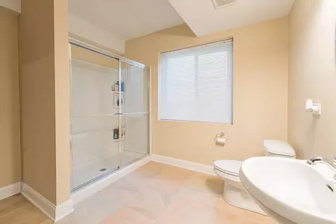 Bath - 13002 Silverleaf Ct, Plainfield, IL 60585 photo 7 of 7