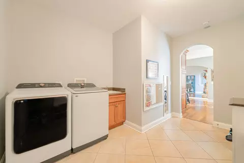 Kitchen - 13002 Silverleaf Ct, Plainfield, IL 60585 photo 5 of 5