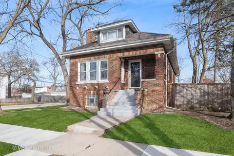 3601 Sunnyside Ave, Brookfield, IL 60513