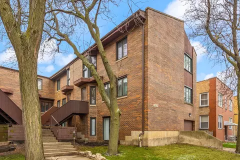 8020 Kilpatrick Ave #F, Skokie, IL 60076