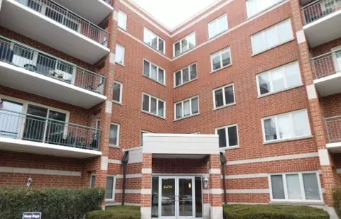 6450 W Berteau Ave #210, Chicago, IL 60634