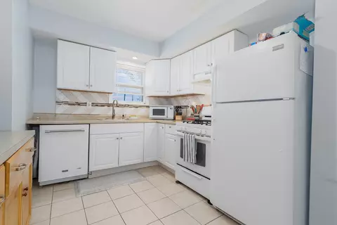 Kitchen - 204 E Illinois Ave, Aurora, IL 60505 photo 2 of 2